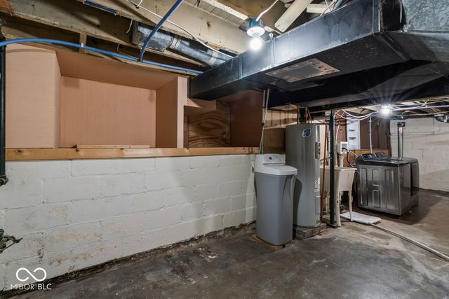 4705 Carrollton Avenue, Indianapolis, IN 46205