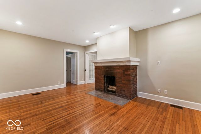 4705 Carrollton Avenue, Indianapolis, IN 46205