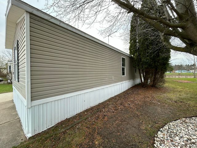 4483 Ilium Lane, Walker, MI 49534