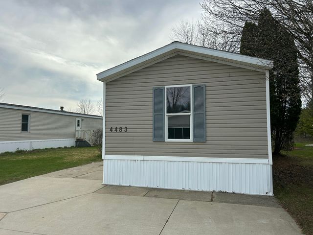 4483 Ilium Lane, Walker, MI 49534