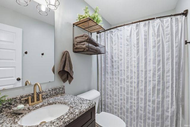 10410 Chesterhills Court, New Haven, IN 46774