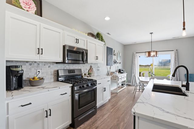 10410 Chesterhills Court, New Haven, IN 46774