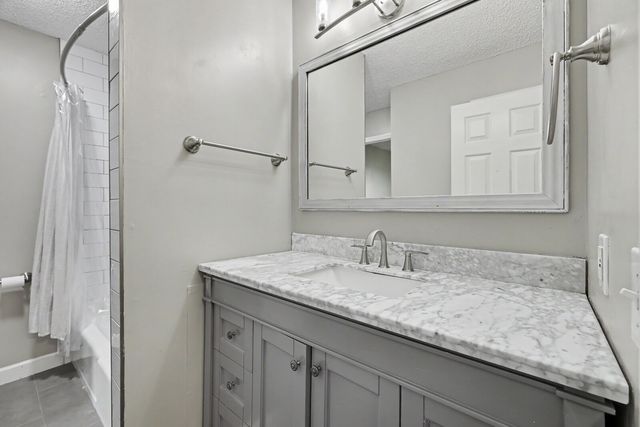 719 Fox Ridge Dr, Brentwood, TN 37027