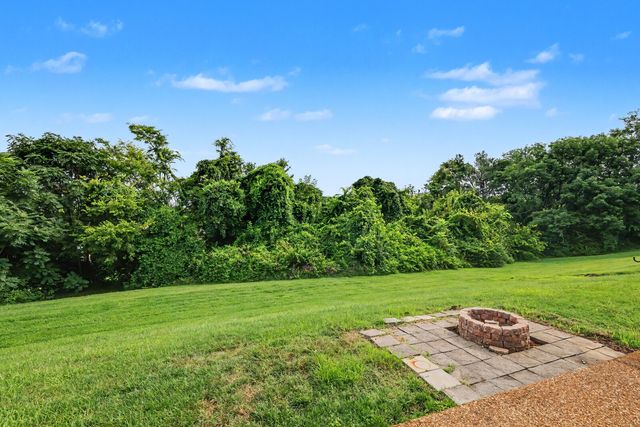 719 Fox Ridge Dr, Brentwood, TN 37027