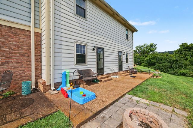 719 Fox Ridge Dr, Brentwood, TN 37027