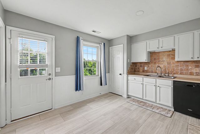 719 Fox Ridge Dr, Brentwood, TN 37027