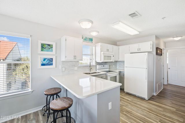 7464 Sunset Harbor Drive 133, Navarre, FL 32566