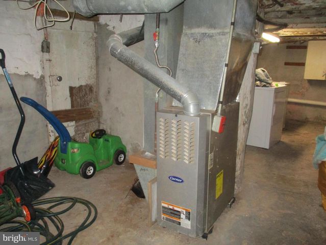 122 HEWITT ST, Trenton, NJ 08611