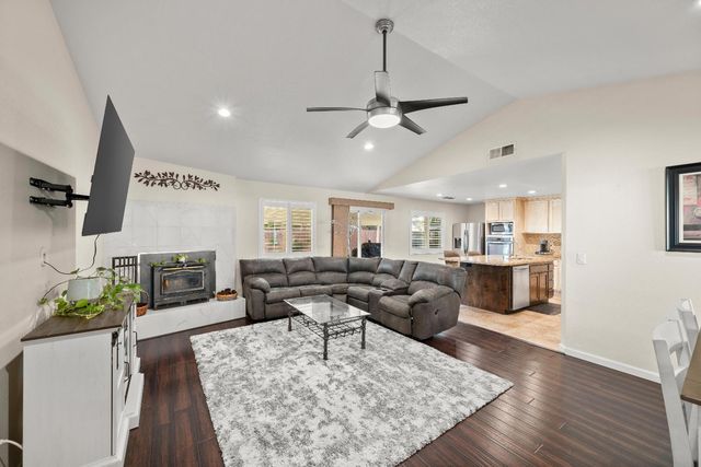 2768 Butte House Rd, Yuba City, CA 95993