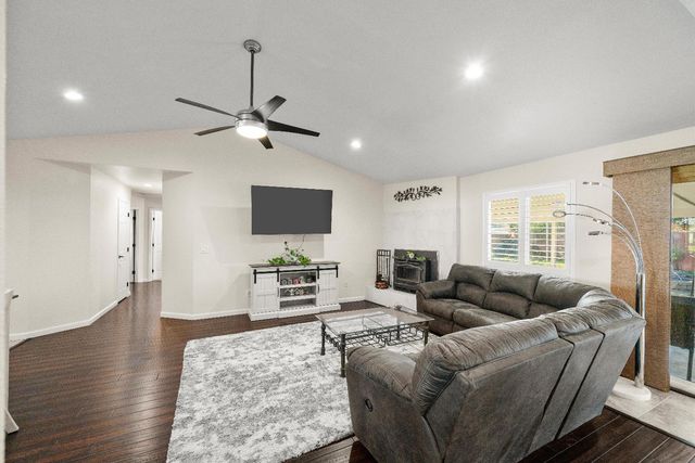 2768 Butte House Rd, Yuba City, CA 95993