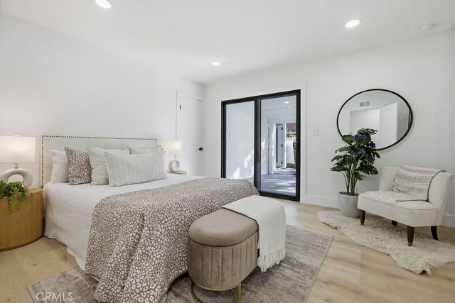 410 W Crystal View, Orange, CA 92865