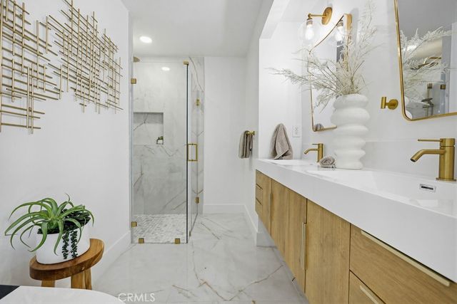 410 W Crystal View, Orange, CA 92865