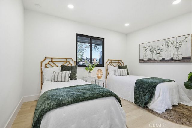 410 W Crystal View, Orange, CA 92865