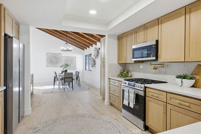 410 W Crystal View, Orange, CA 92865