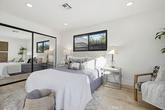 410 W Crystal View, Orange, CA 92865