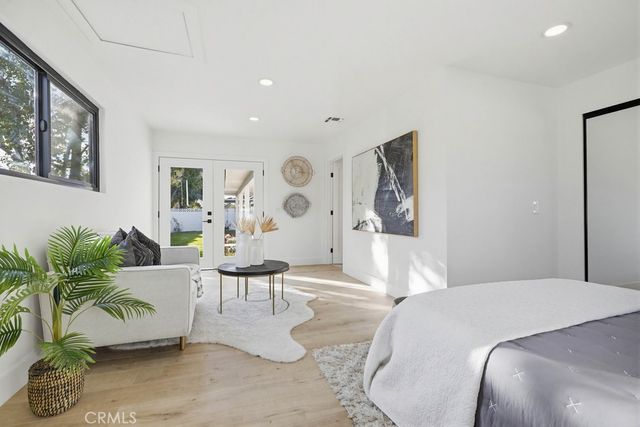 410 W Crystal View, Orange, CA 92865