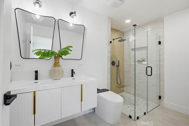 410 W Crystal View, Orange, CA 92865