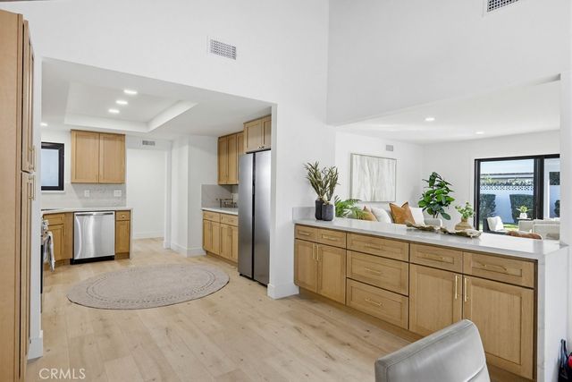 410 W Crystal View, Orange, CA 92865