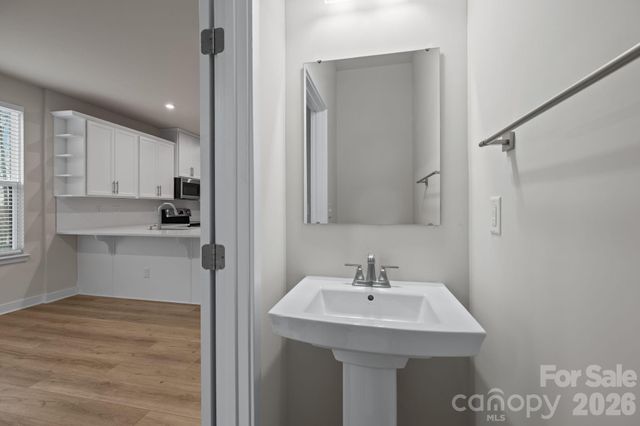 460 Spearfield Lane, Charlotte, NC 28205