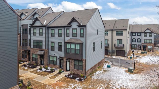 460 Spearfield Lane, Charlotte, NC 28205