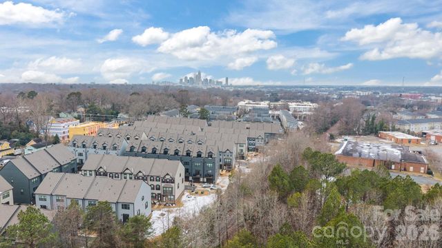 460 Spearfield Lane, Charlotte, NC 28205