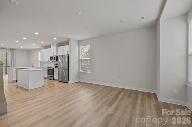 460 Spearfield Lane, Charlotte, NC 28205