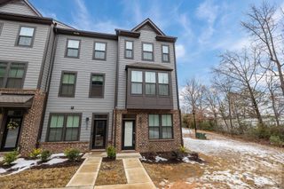 460 Spearfield Lane, Charlotte, NC 28205