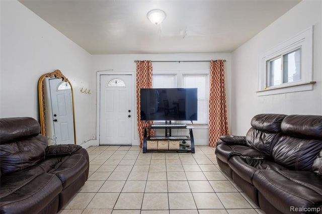 7100 Cahalan Street, Detroit, MI 48209