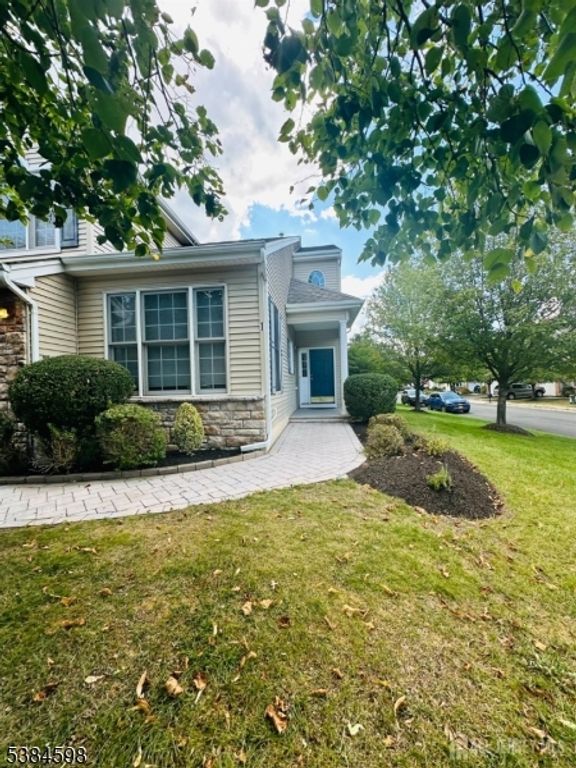 1 Silcox Pl, Franklin Twp., NJ 08873