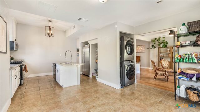 801 W Mulberry Avenue, San Antonio, TX 78212