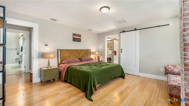 801 W Mulberry Avenue, San Antonio, TX 78212