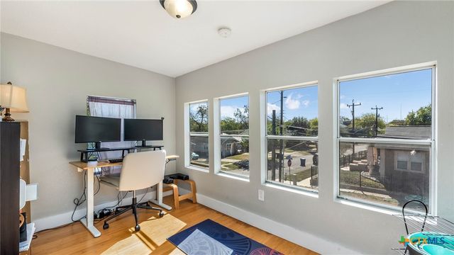 801 W Mulberry Avenue, San Antonio, TX 78212