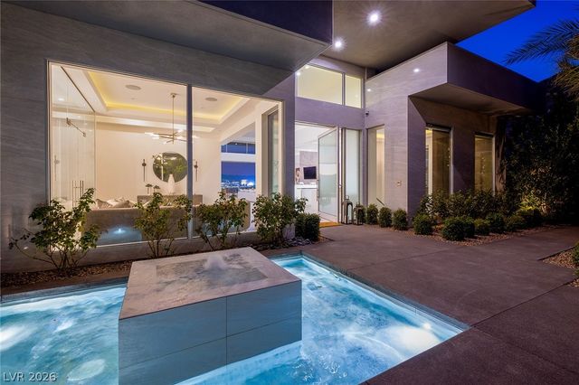 665 Overlook Rim Drive, Henderson, NV 89012