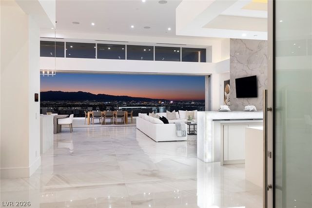 665 Overlook Rim Drive, Henderson, NV 89012