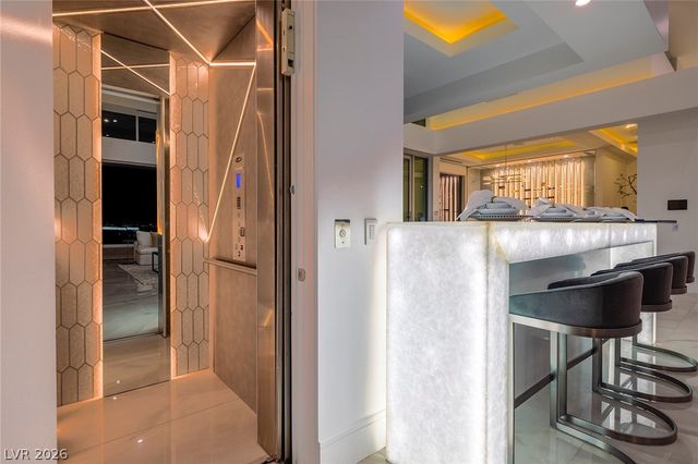 665 Overlook Rim Drive, Henderson, NV 89012