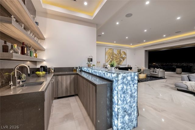 665 Overlook Rim Drive, Henderson, NV 89012