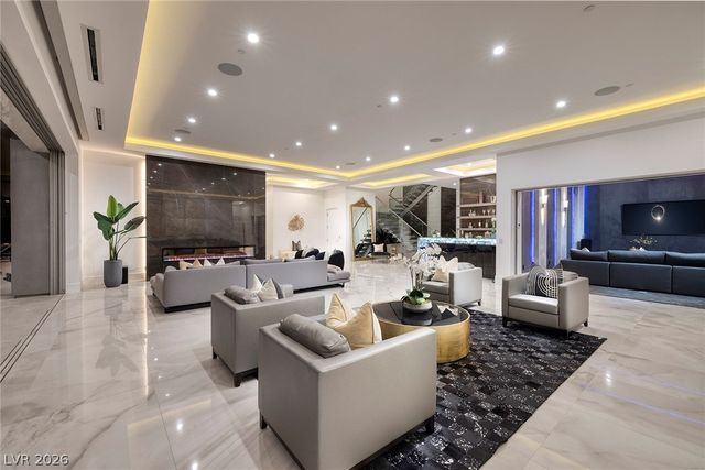 665 Overlook Rim Drive, Henderson, NV 89012