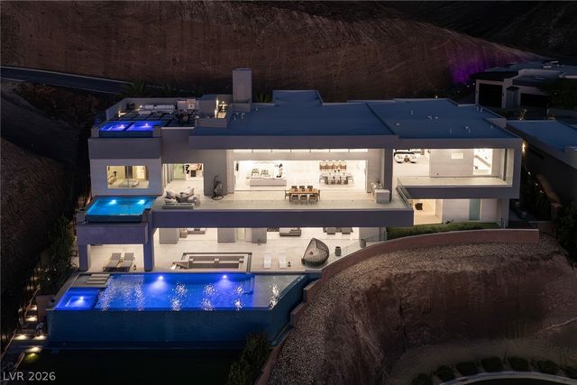 665 Overlook Rim Drive, Henderson, NV 89012