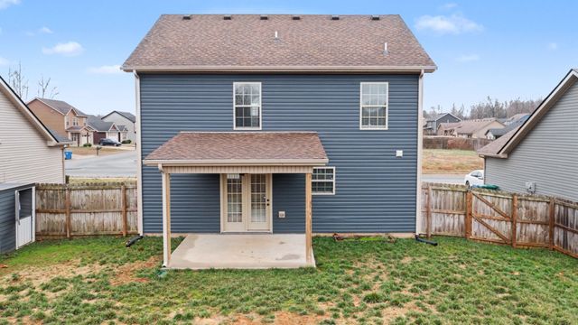 1487 Coronado Dr, Clarksville, TN 37042