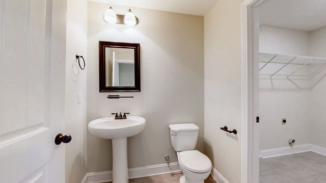 1487 Coronado Dr, Clarksville, TN 37042