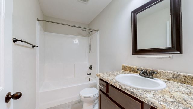 1487 Coronado Dr, Clarksville, TN 37042