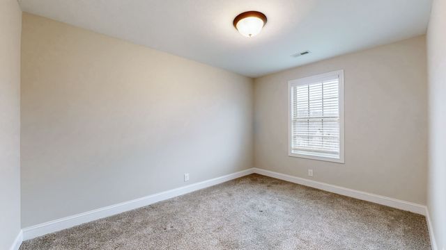 1487 Coronado Dr, Clarksville, TN 37042