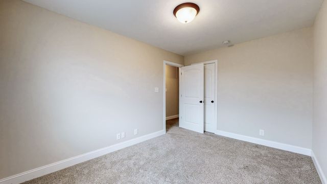 1487 Coronado Dr, Clarksville, TN 37042