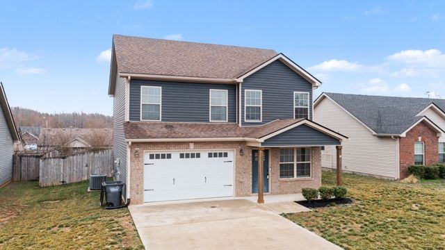 1487 Coronado Dr, Clarksville, TN 37042