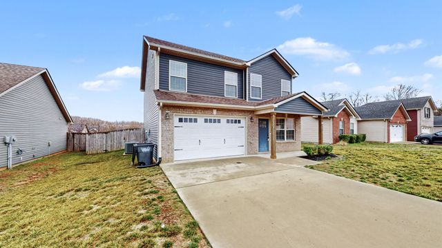 1487 Coronado Dr, Clarksville, TN 37042