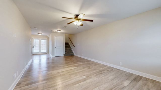 1487 Coronado Dr, Clarksville, TN 37042