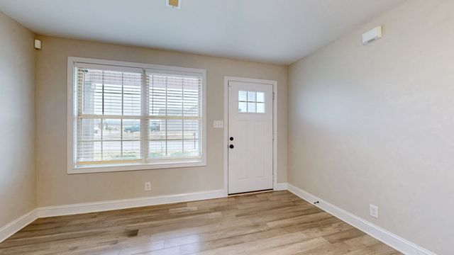 1487 Coronado Dr, Clarksville, TN 37042