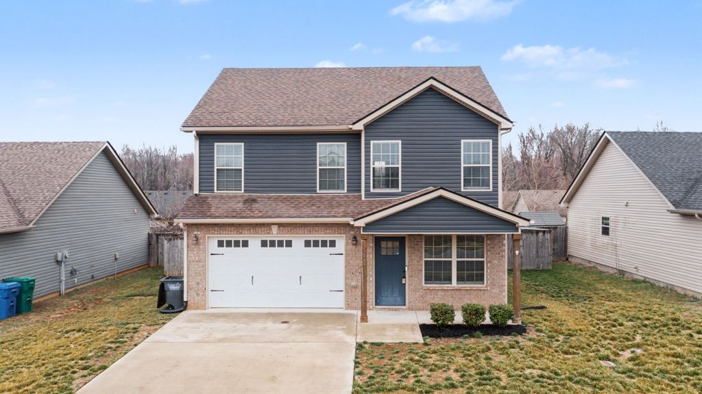 1487 Coronado Dr, Clarksville, TN 37042