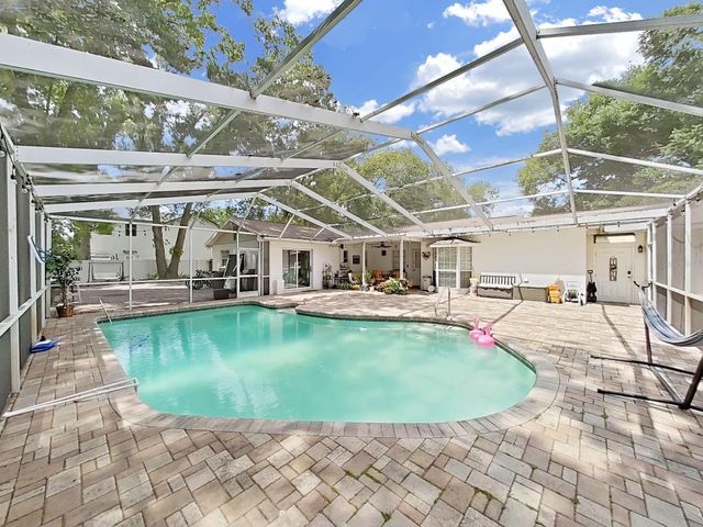 7608 BARRY ROAD, Tampa, FL 33615