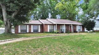 7608 BARRY ROAD, Tampa, FL 33615